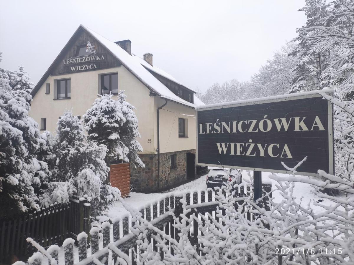 סימבארק Lesniczowka Wiezyca I Domki מראה חיצוני תמונה